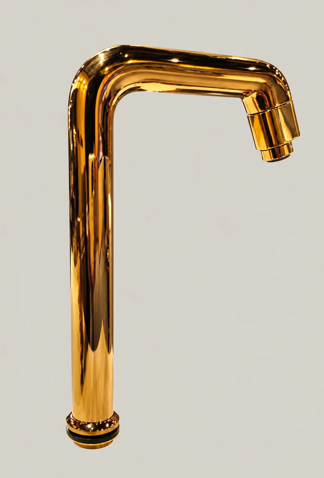 Gold high-neck pillar cock